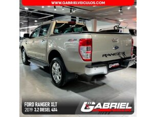 Foto 8 - Ford Ranger (Cabine Dupla) Ranger 3.2 XLT CD 4x4 (Aut) manual