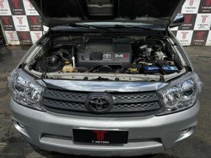 Foto 3 - Toyota Hilux Cabine Dupla Hilux SRV 4x4 3.0 (cab. dupla) automático