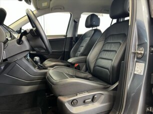 Foto 10 - Volkswagen Tiguan Tiguan Allspace Comfortline 1.4 250 TSI DSG automático