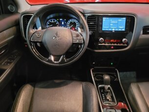 Foto 9 - Mitsubishi Outlander Outlander 3.0 V6 HPE-S 4WD 7L automático