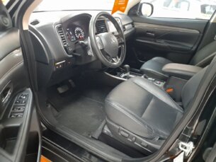 Foto 8 - Mitsubishi Outlander Outlander 3.0 V6 HPE-S 4WD 7L automático