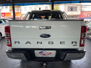 Foto 5 - Ford Ranger (Cabine Dupla) Ranger 3.2 TD CD XLT 4WD (Aut) automático
