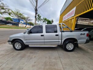 Foto 3 - Chevrolet S10 Cabine Dupla S10 Luxe 4x4 2.8 (Cab Dupla) manual
