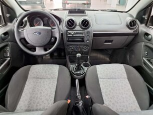 Foto 5 - Ford Fiesta Sedan Fiesta Sedan 1.0 Rocam (Flex) manual