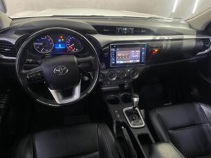 Foto 9 - Toyota Hilux Cabine Dupla Hilux 2.8 TDI SR CD 4x4 (Aut) automático