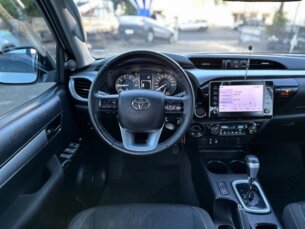 Foto 6 - Toyota Hilux Cabine Dupla Hilux CD 2.8 TDI SR 4WD (Aut) automático
