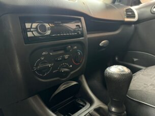Foto 8 - Peugeot 207 207 Hatch XR 1.4 8V (flex) 4p manual