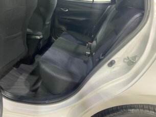Foto 8 - Toyota Yaris Hatch Yaris 1.5 XL Plus Connect CVT automático