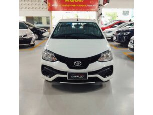 Foto 1 - Toyota Etios Hatch Etios 1.5 X Plus (Aut) automático
