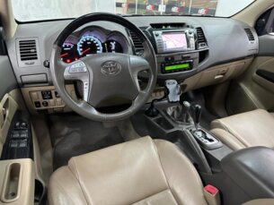 Foto 7 - Toyota Hilux Cabine Dupla Hilux 3.0 TDI 4x4 CD SRV automático