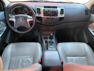 Foto 6 - Toyota Hilux Cabine Dupla Hilux 2.7 Flex 4x2 CD SR (Aut) automático