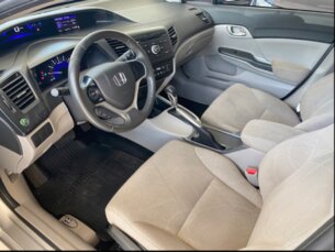 Foto 10 - Honda Civic Civic LXS 1.8 i-VTEC (Aut) (Flex) automático