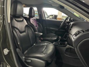 Foto 7 - Jeep Compass Compass 2.0 Limited manual