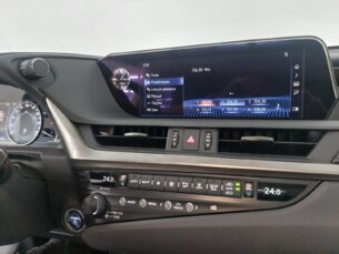 Foto 9 - Lexus ES 300 ES 300h 2.5 CVT automático
