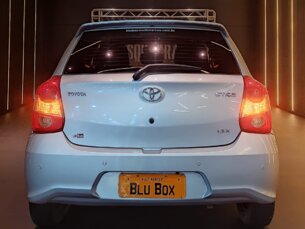 Foto 5 - Toyota Etios Hatch Etios X 1.3 (Flex) (Aut) automático