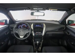 Foto 5 - Toyota Yaris Hatch Yaris 1.3 XL (Flex) automático