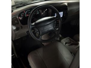 Foto 6 - Ford Ranger (Cabine Simples-Estendida) Ranger STX 4x2 4.0 V6 12V (Cab Simples) manual