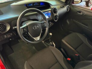 Foto 6 - Toyota Etios Hatch Etios 1.5 X Plus (Aut) automático