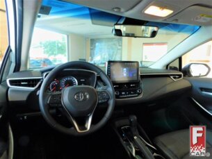 Foto 6 - Toyota Corolla Corolla 2.0 XEi CVT automático