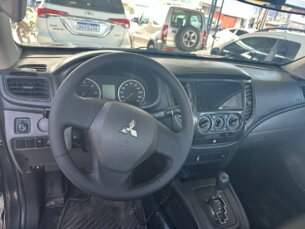 Foto 7 - Mitsubishi L200 Triton L200 Triton Sport 2.4 D GLS 4WD (Aut) automático