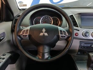 Foto 10 - Mitsubishi L200 Triton L200 Triton 3.5 V6 HPE 4WD (Flex) (Aut) automático