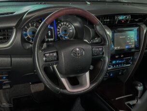 Foto 7 - Toyota SW4 SW4 2.8 TDI SRX 5L 4x4 (Aut) automático