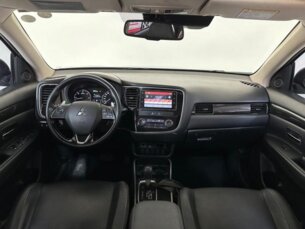 Foto 9 - Mitsubishi Outlander Outlander 2.2 DI-D Mid 4WD automático