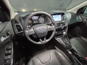 Foto 9 - Ford Focus Sedan Focus Fastback Titanium 2.0 PowerShift automático