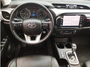 Foto 8 - Toyota Hilux Cabine Dupla Hilux 2.8 TDI CD SR 4x4 (Aut) automático