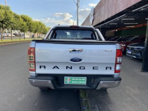 Foto 5 - Ford Ranger (Cabine Dupla) Ranger 2.5 Flex 4x2 CD XLT manual