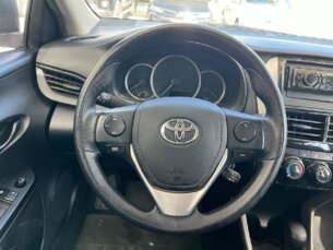 Foto 7 - Toyota Yaris Sedan Yaris Sedan 1.5 XL Live CVT manual