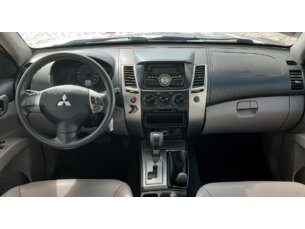 Foto 7 - Mitsubishi Pajero Pajero 3.2 DI-D Outdoor 4WD (Aut) automático