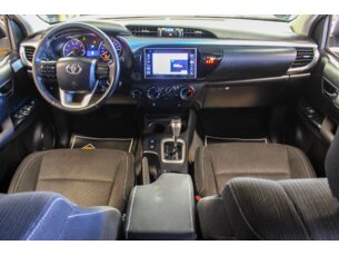 Foto 7 - Toyota Hilux Cabine Dupla Hilux 2.8 TDI SR CD 4x4 (Aut) automático