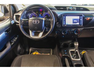 Foto 8 - Toyota Hilux Cabine Dupla Hilux 2.8 TDI SR CD 4x4 (Aut) automático