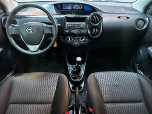 Foto 9 - Toyota Etios Hatch Etios X Plus 1.5 (Flex) manual