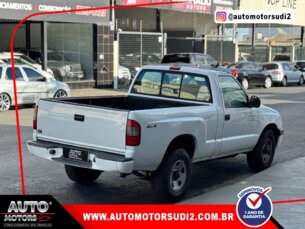 Foto 2 - Chevrolet S10 Cabine Simples S10 Colina 4x4 2.8 Turbo Electronic (Cab Simples) manual