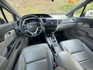 Foto 9 - Honda Civic Civic LXS 1.8 i-VTEC (Aut) (Flex) automático