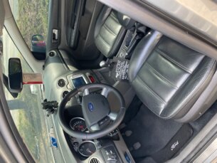 Foto 9 - Ford Focus Hatch Focus Hatch Titanium 2.0 16V manual