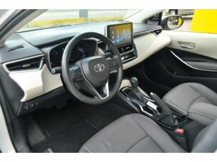 Foto 9 - Toyota Corolla Corolla 1.8 Altis Hybrid Premium CVT automático