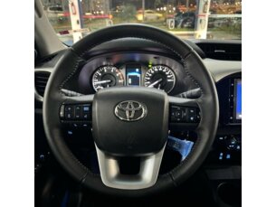 Foto 8 - Toyota Hilux Cabine Dupla Hilux CD 2.8 TDI SR 4WD automático