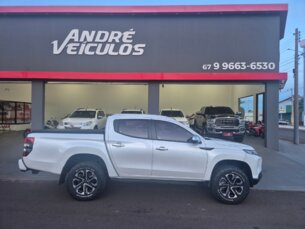 Foto 1 - Mitsubishi L200 Triton L200 Triton Sport 2.4 D HPE-S 4WD (Aut) automático