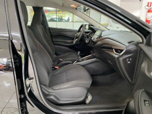 Foto 8 - Chevrolet Onix Onix 1.0 LT (Flex) manual
