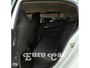 Foto 13 - Chevrolet Onix Onix 1.0 LT R7H manual