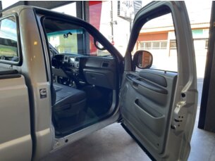 Foto 7 - Ford F-250 F-250 XLT 4x2 3.9 (Cab Simples) manual