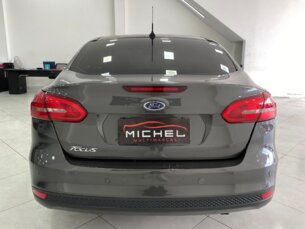 Foto 12 - Ford Focus Sedan Focus Fastback SE Plus 2.0 PowerShift manual