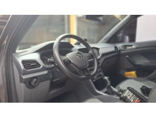 Foto 9 - Volkswagen T-Cross T-Cross 1.0 200 TSI Comfortline (Aut) automático