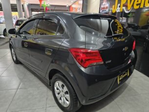 Foto 6 - Chevrolet Onix Onix 1.0 LT SPE/4 manual