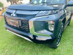 Foto 4 - Mitsubishi L200 Triton L200 Triton Sport 2.4 D HPE-S 4WD (Aut) automático