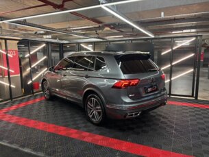 Foto 4 - Volkswagen Tiguan Tiguan Allspace 2.0 TSI R-Line automático