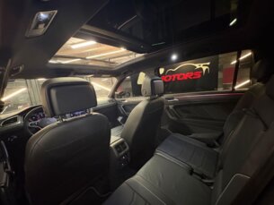 Foto 7 - Volkswagen Tiguan Tiguan Allspace 2.0 TSI R-Line automático